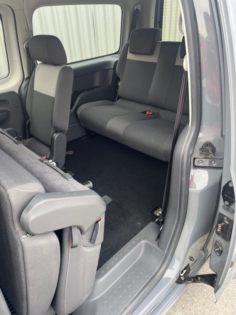vw-caddy-maxi-1.6-tdi-automatik-7-sjedala-webasto-slika-242822993